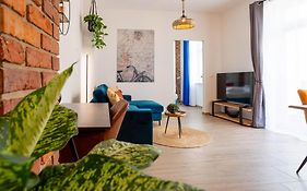 Soulscape Apartments DELUXE Zwickau CityCenter mit TG-Stellplatz und Magenta-TV